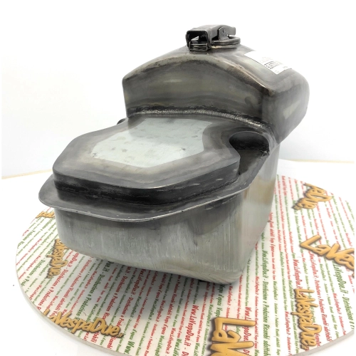 Fuel tank for VESPA 125 Sei Giorni and Sport VESPA 125 150 VN1T VN2T VB1T VL1T VL2T VL3T from 1955 to 1958 9 liters